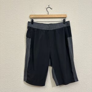 LULULEMON City Commute Shorts Black Unlined Elastic Waist Performance